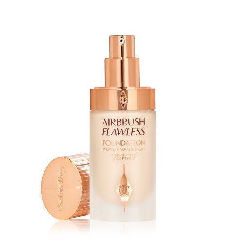 CHARLOTTE TILBURY – Air Brush Flawless Foundation